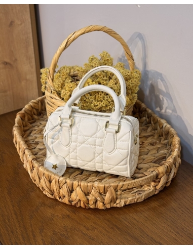 LEVİDOR Kilit Aksesuar Detaylı El Çantası...