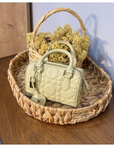 LEVİDOR Kilit Aksesuar Detaylı El Çantası 930339 YAĞ YEŞİLİ