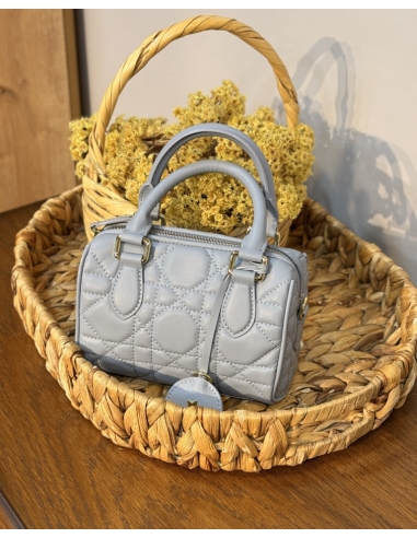 LEVİDOR Kilit Aksesuar Detaylı El Çantası...