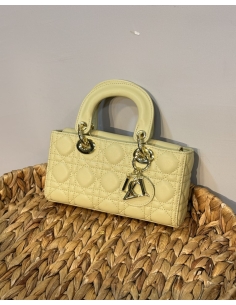 LEVİDOR KAPİTONE LOGO DETAYLI ÇANTA 930485 SARI