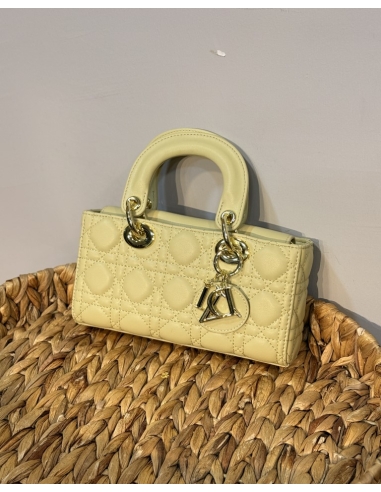 LEVİDOR KAPİTONE LOGO DETAYLI ÇANTA 930485 SARI