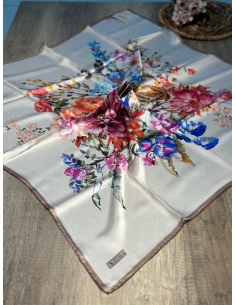 Sura Marka İpek Eşarp