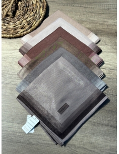 Piramit Kehribar Eşarp