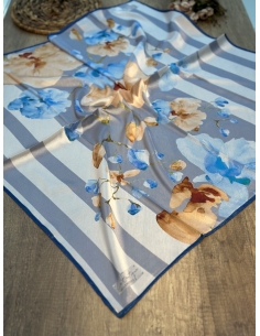 La Boutique Kristal Eşarp