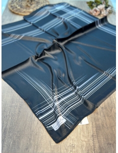 La Boutique Kristal Eşarp