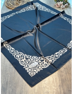 La Boutique Kristal Eşarp