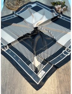 La Boutique Kristal Eşarp