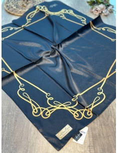 La Boutique Kristal Eşarp